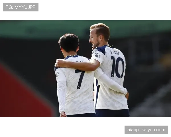 “争冠天王山之战前瞻:利物浦客战热刺,防线面临孙兴慜冲击” “争冠天王山之战前瞻:利物浦客战热刺,防线面临孙兴慜冲击”